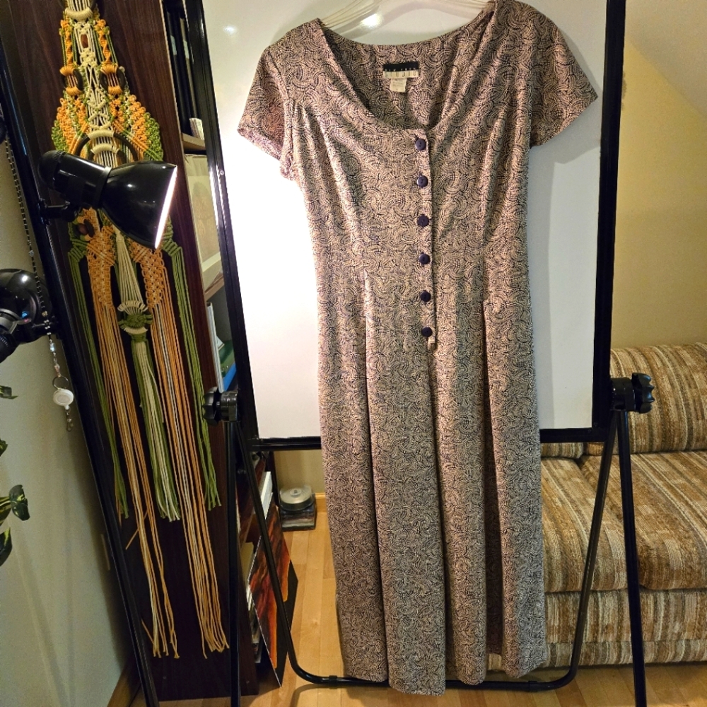 Vintage New York Studio Short Sleeve Maxi Jumper Size Medium